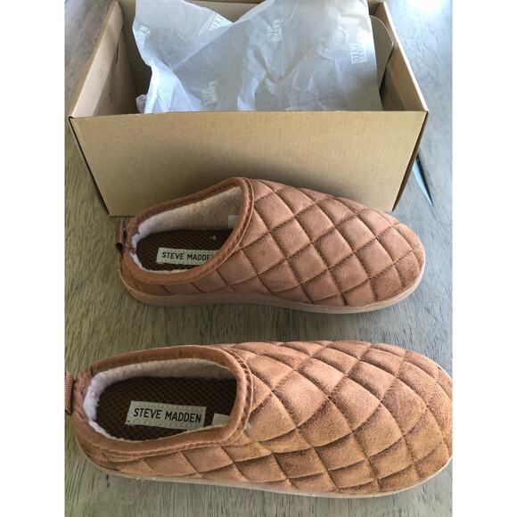 Steve Madden Kids BCramer Quilted Slipper in Cognac - Picture 6 of 8